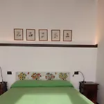 L' Amandola Леванто