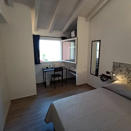 L' Amandola