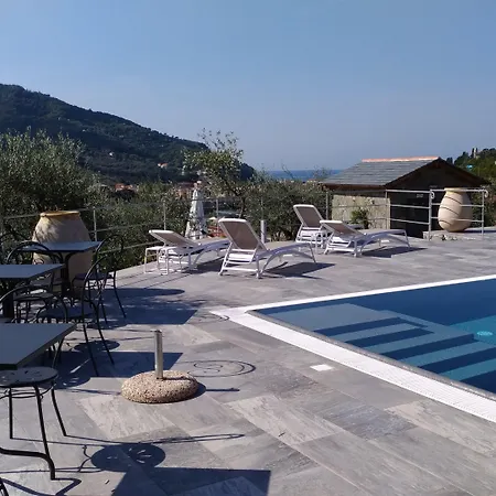 Alloggio per agriturismo L' Amandola Levanto