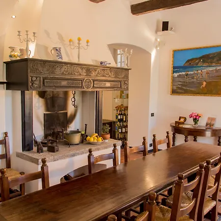 Alloggio per agriturismo L' Amandola *